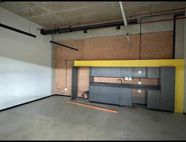 INDUSTRIAL PROPERTY TO RENT IN SAMRAND BUSINESS PARK